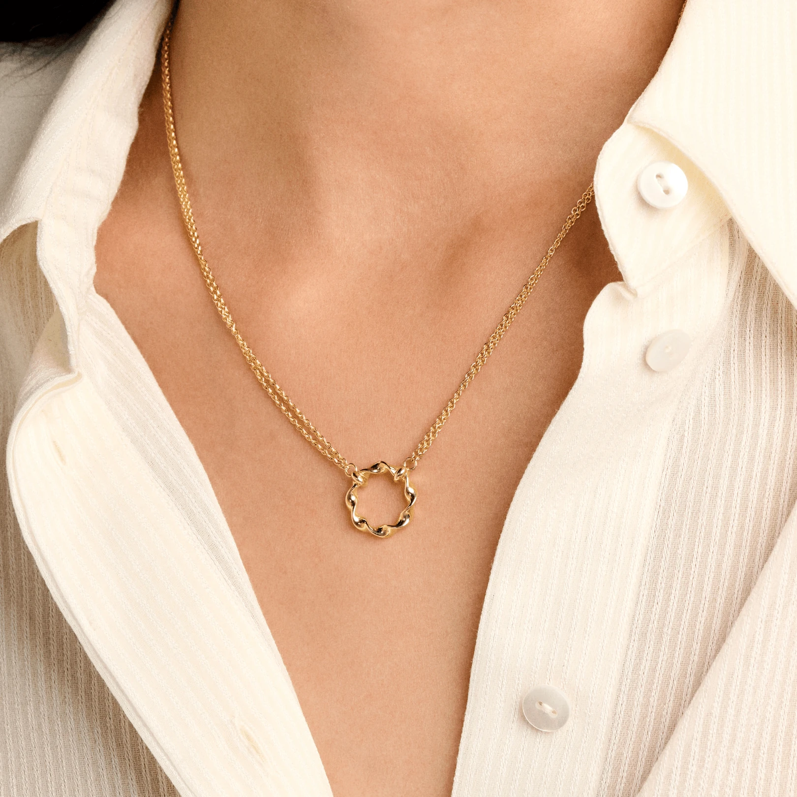 Chains & Pendants Collection